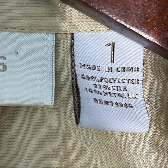 Chico’s shirred Beige Textured silk blend Crinkle Full-Zip vest size 1 or M - Picture 11 of 11